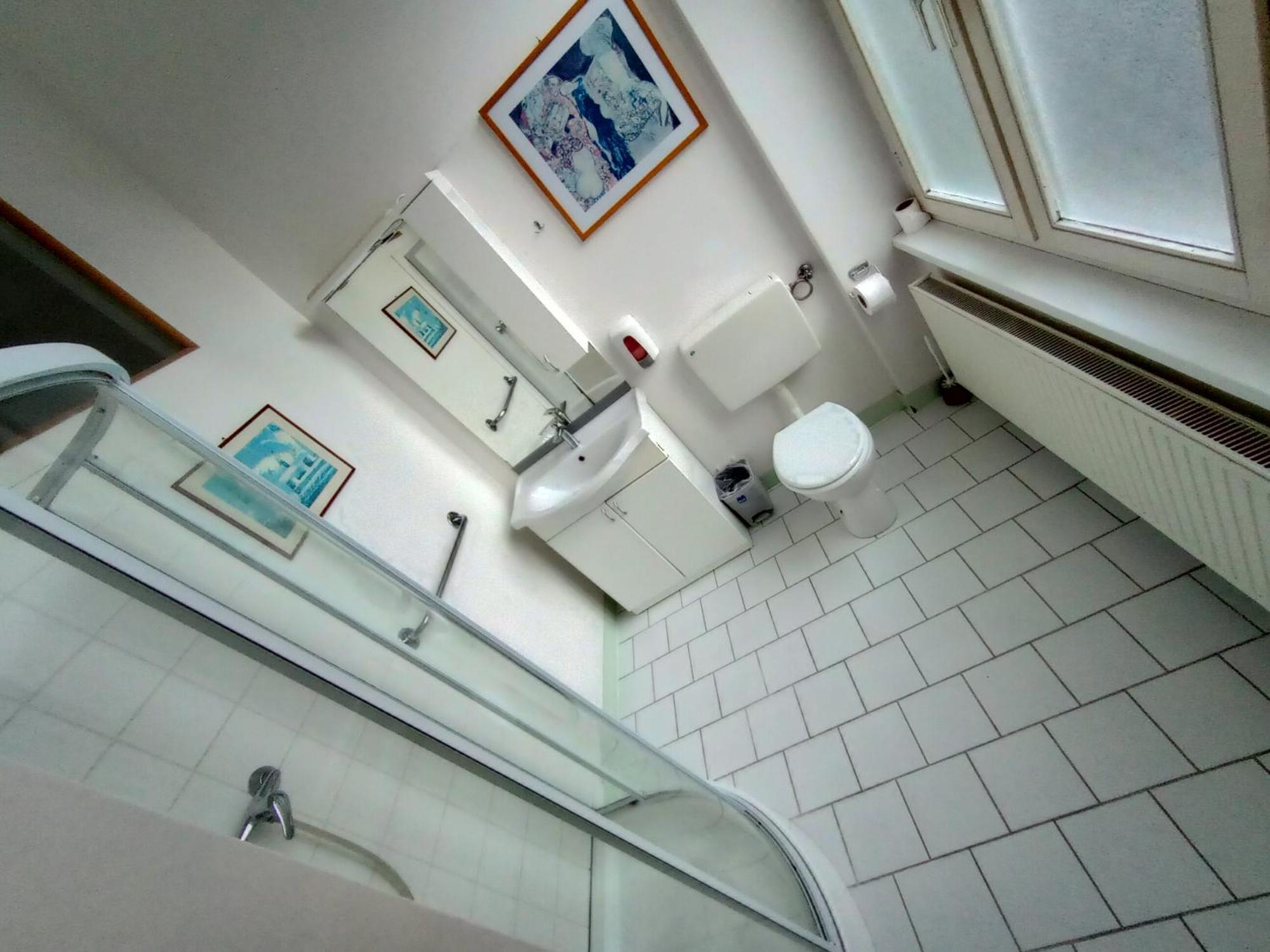 Tweepersoonskamer met Eigen Badkamer